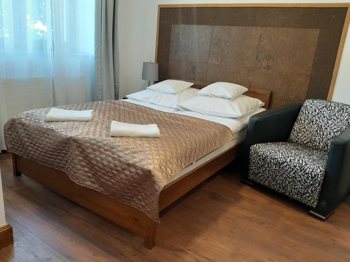 Centrum Konferencyjne Brancon Babimost Экстерьер фото