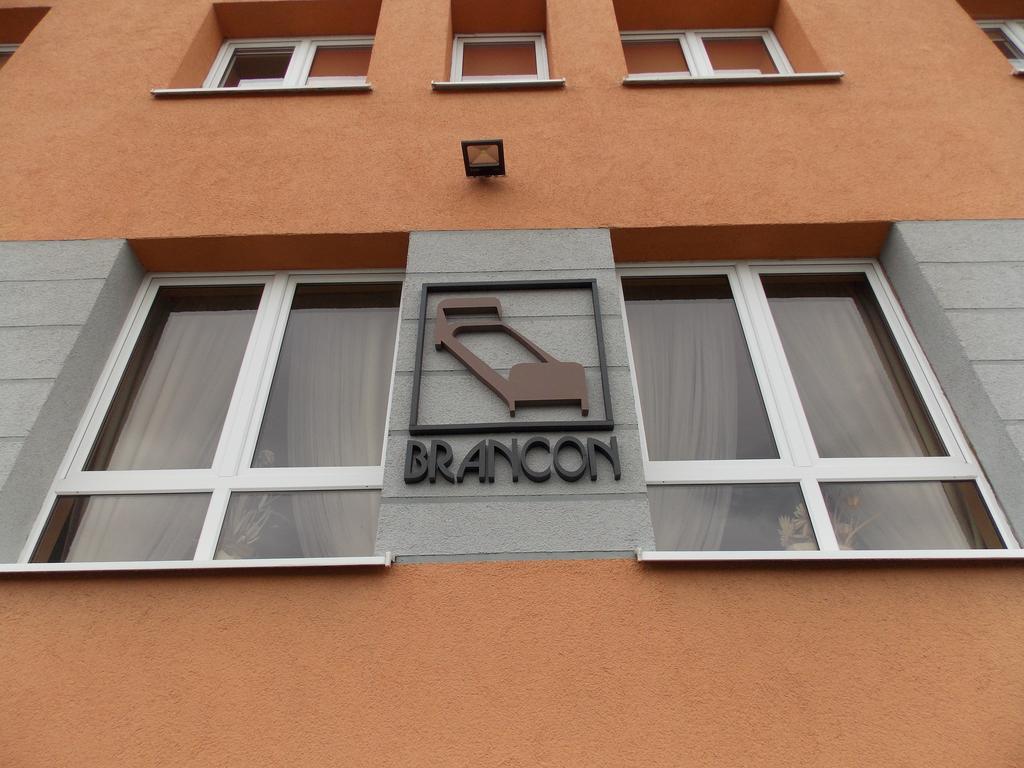 Centrum Konferencyjne Brancon Babimost Экстерьер фото